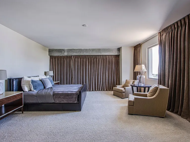 360 E Desert Inn Rd #1008 — Photo 18