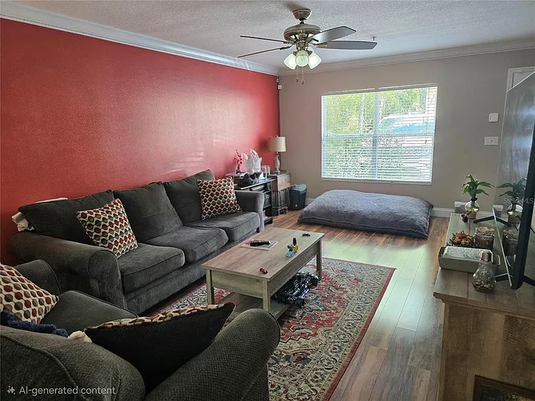 2636 SW 35th Pl #9 — Photo 5