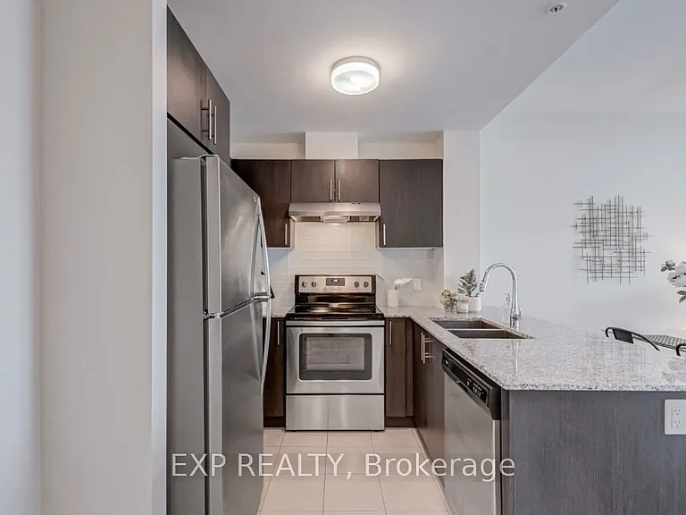 2522 Keele St #704 — Photo 14