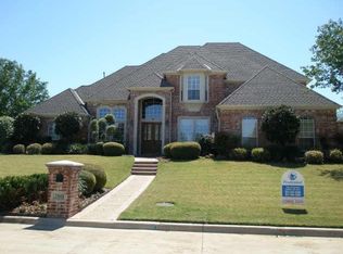 2801 Red Oak Ct E, Colleyville, TX 76034