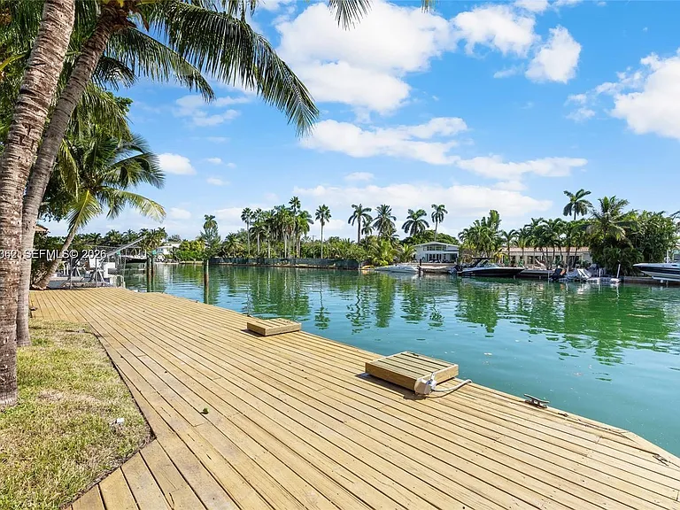 550 S Shore Dr — Photo 11