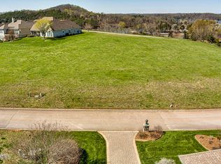 229 Grandville Ct, Vonore, TN 37885