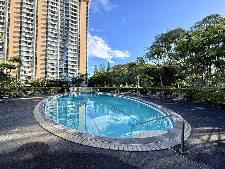 1511 Nuuanu Ave #735 — Photo 13