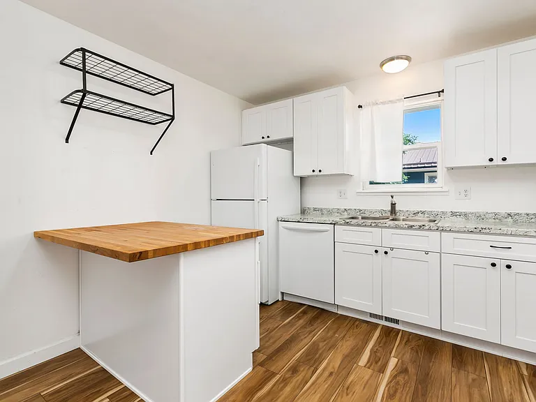 4041 Goodell Ln #7 — Photo 7