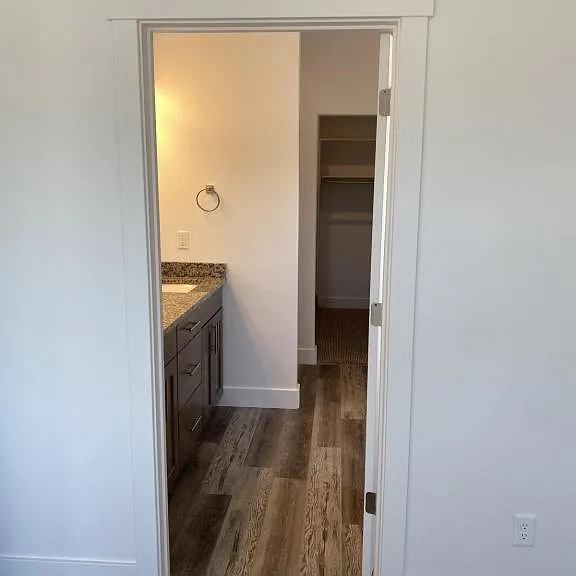 2065 S 3125 W — Photo 21