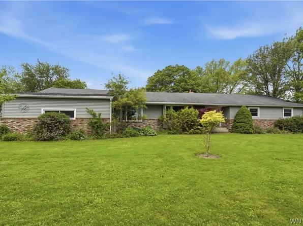 9950 Harper Rd, Corfu, NY 14036