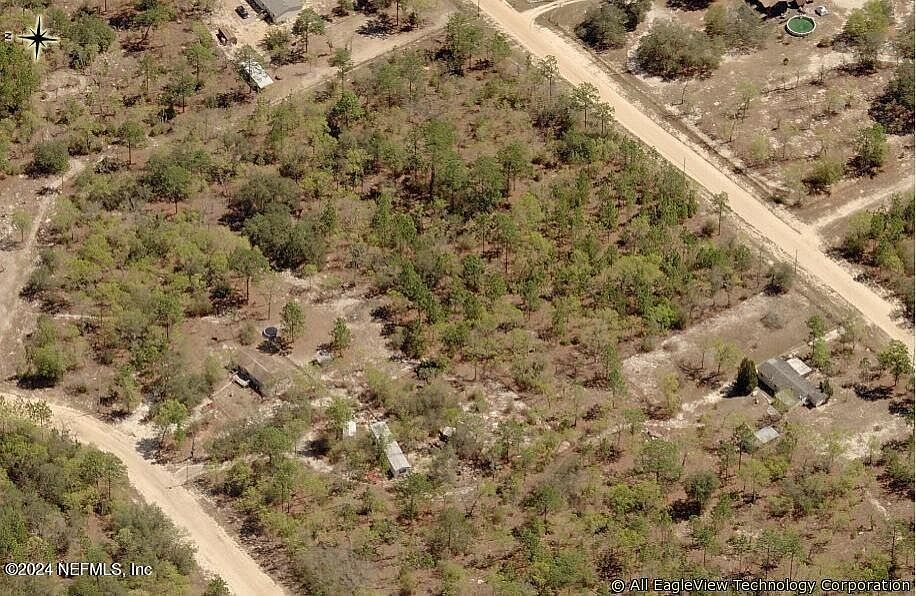 2nd image of 5558 LASSEN Street
