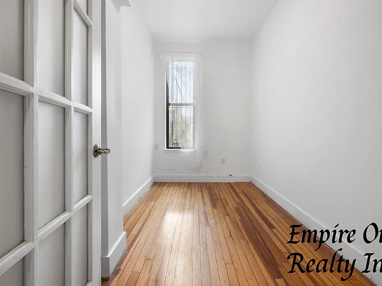 128 Boerum St #1F — Photo 10