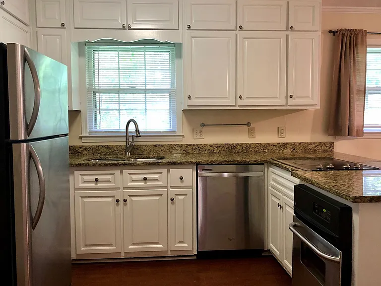 4578 Oakland Ter SW — Photo 7