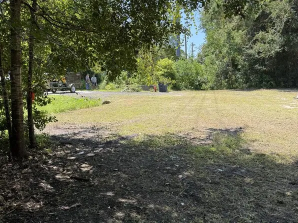 110 25th Ave, Apalachicola, FL 32320