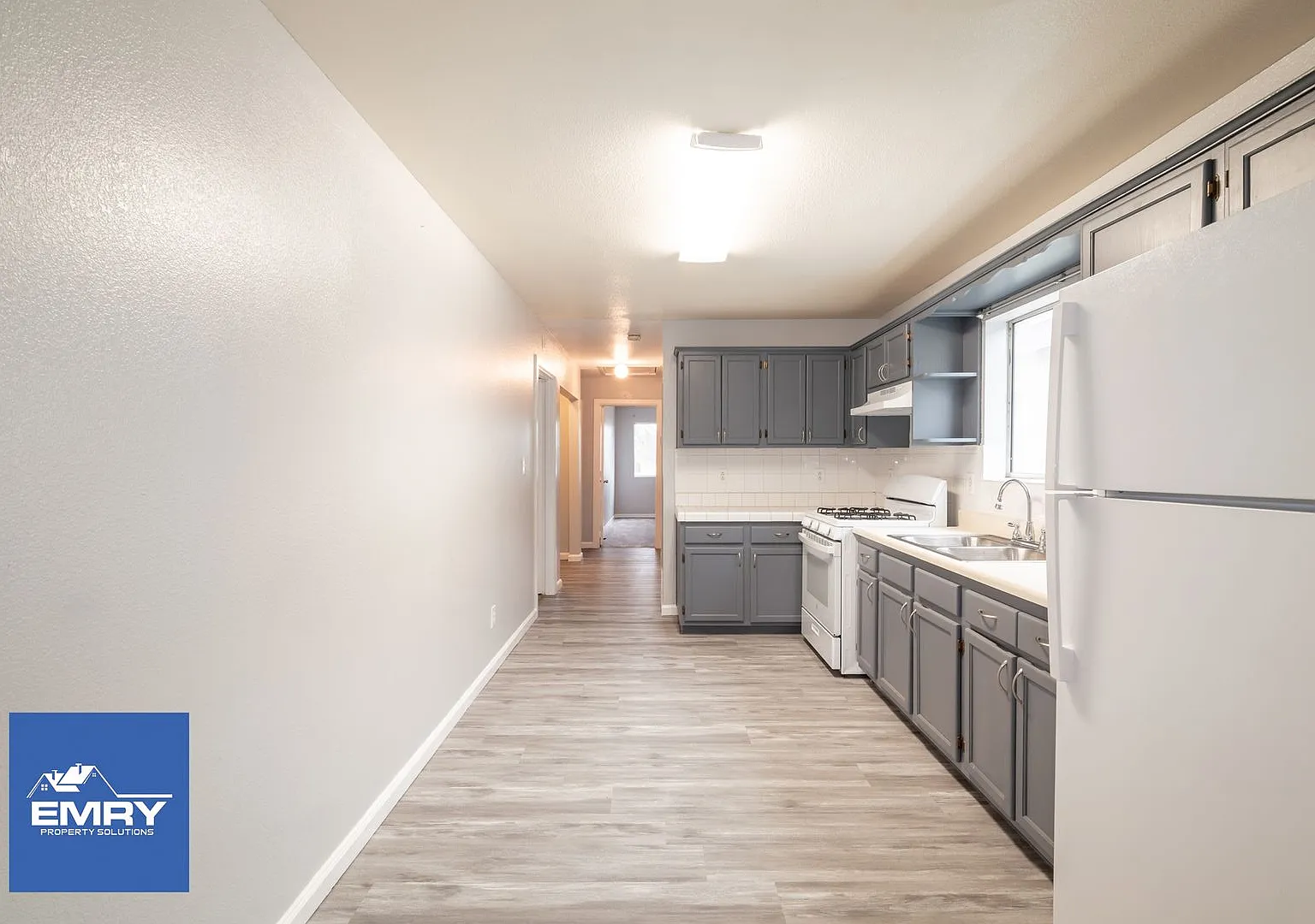 10610 Wilmington Ave, Los Angeles, CA 90002 — Photo 4