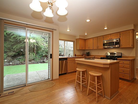 3rd image of 4312 245th Ave SE