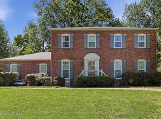 4108 Meadowland Dr, Prospect, KY 40059