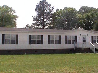 100 Boulder Dr, Lucama, NC 27851