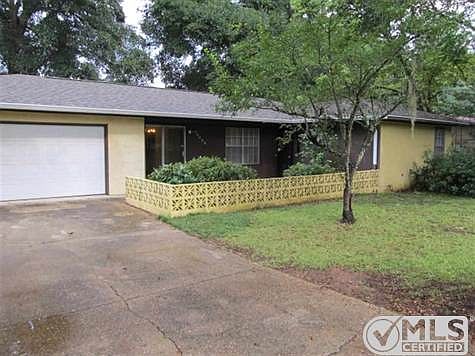 2nd image of 2521 Colleen Dr