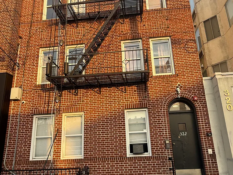 322 Anderson Ave #1 — Photo 1