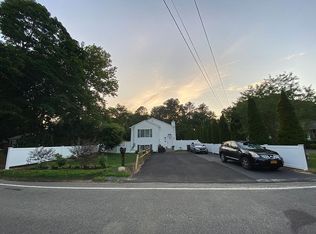 179 Ludlam Ave, Riverhead, NY 11901