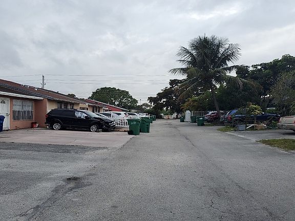 5th image of 18812 NW 46th Ave