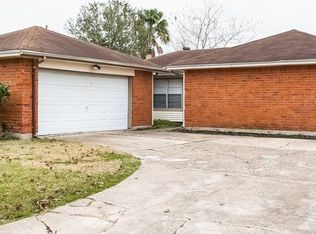 9914 Stonemont Rd, La Porte, TX 77571