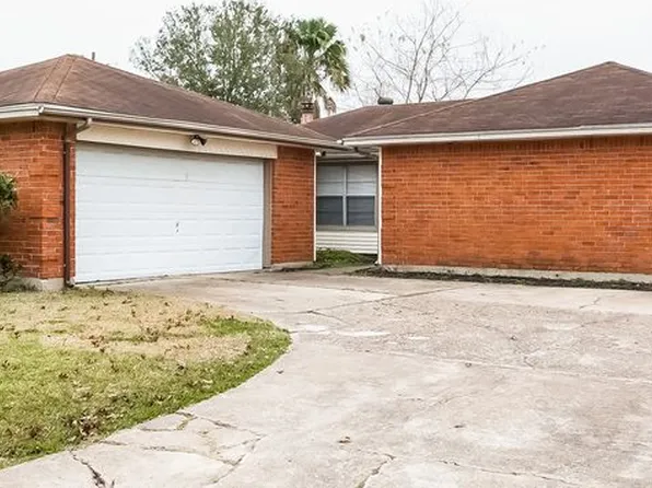 9914 Stonemont Rd, La Porte, TX 77571