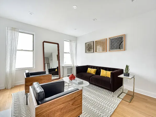 343 W 12th St APT 5B, New York, NY 10014