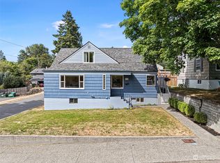 2102 E Highlands St, Bremerton, WA 98310