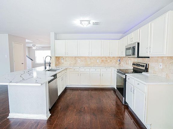 2nd image of 10149 Chapel Oak Trl