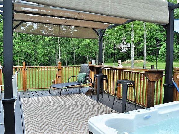 5th image of 4293 Otterbein Rd NW