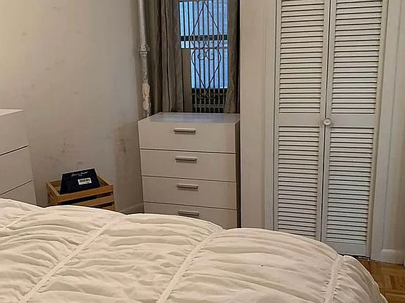 4th image of 369 Broome St APT 1