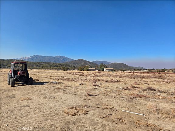 4th image of 36650 Bautista Rd