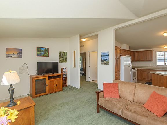 5th image of 321 Clay St Spc 82