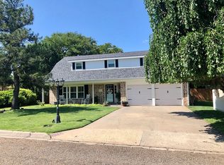 218 Skycrest St, Borger, TX 79007