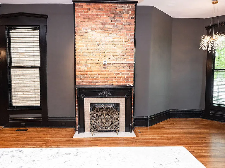 275 S Limestone St #140 — Photo 9