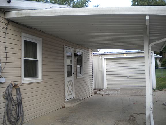 2nd image of 304 W Peoria St