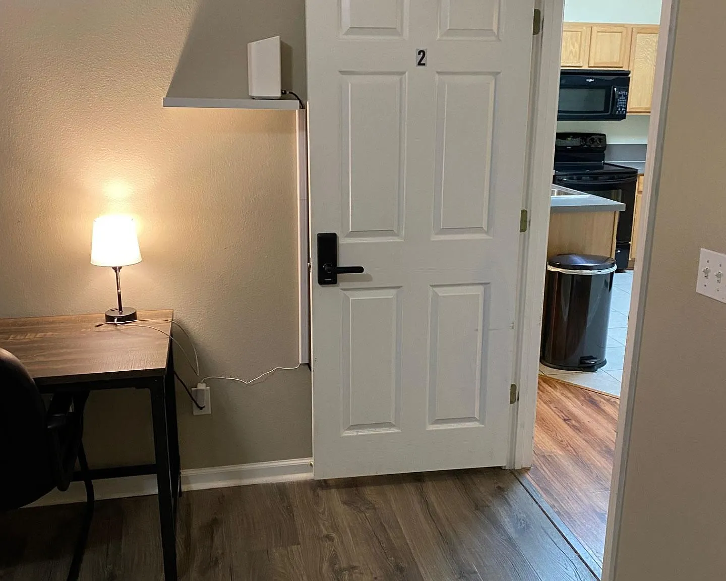 2 bed, 2.0 bath, 883 sqft, $1,274 — Photo 4