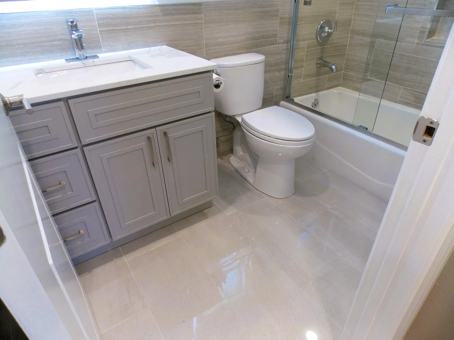 2 bed, 550 sqft, $2,600 — Photo 4