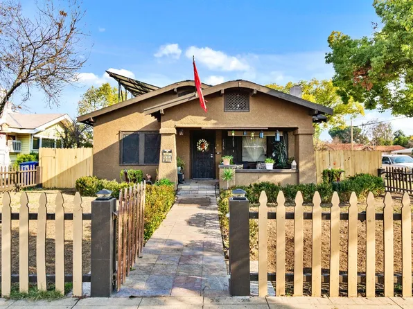 1306 N Adoline Ave, Fresno, CA 93728