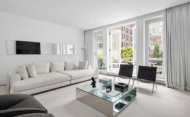 Rented by Compass | media 22