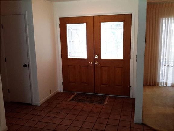 4th image of 2670 Augusta Dr S