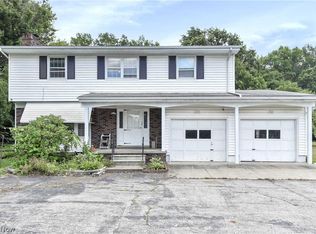 32325 Center Ridge Rd, North Ridgeville, OH 44039