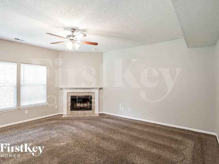 448 Bridgestone Dr — Photo 5