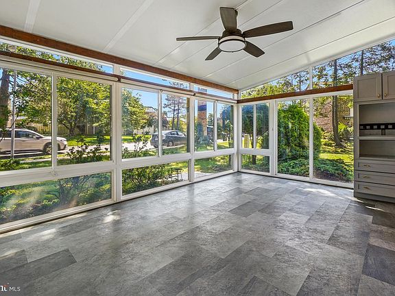 5th image of 3520 Chiswick Ct Unit 37-C