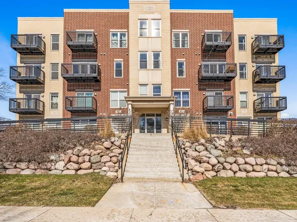 1220 East Locust STREET #209, Milwaukee, WI 53212