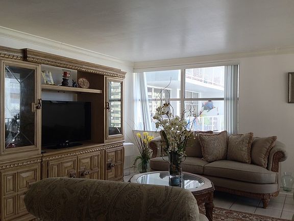 3rd image of 5750 Collins Ave APT 8K