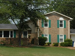 1114 Amber Rdg, Lilburn, GA 30047