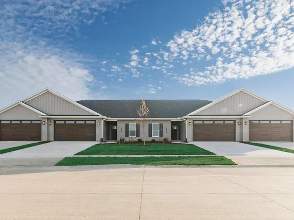 361 E Donahue St, Eldridge, IA 52748