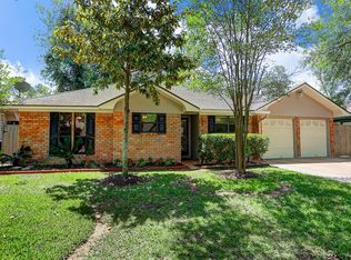 9607 Vogue Ln, Houston, TX 77080