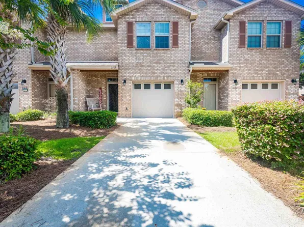 2109 Wilsons Plover Cir, Navarre, FL 32566