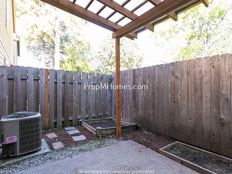 17265 Padova Ct — Photo 21