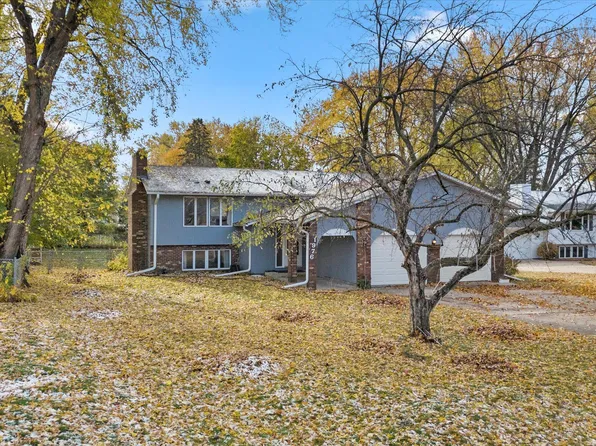 1976 Edgewater Ave, Arden Hills, MN 55112
